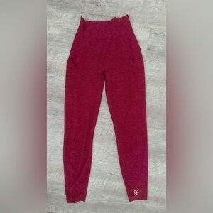 Women’s Bombshell Sportswear V BACK LEGGINGS Garnet Red